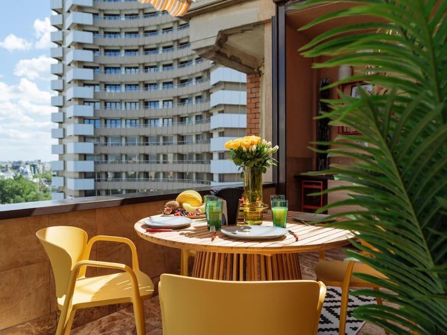 Appartamento Terrasse Des Plongeurs Bucarest Esterno foto